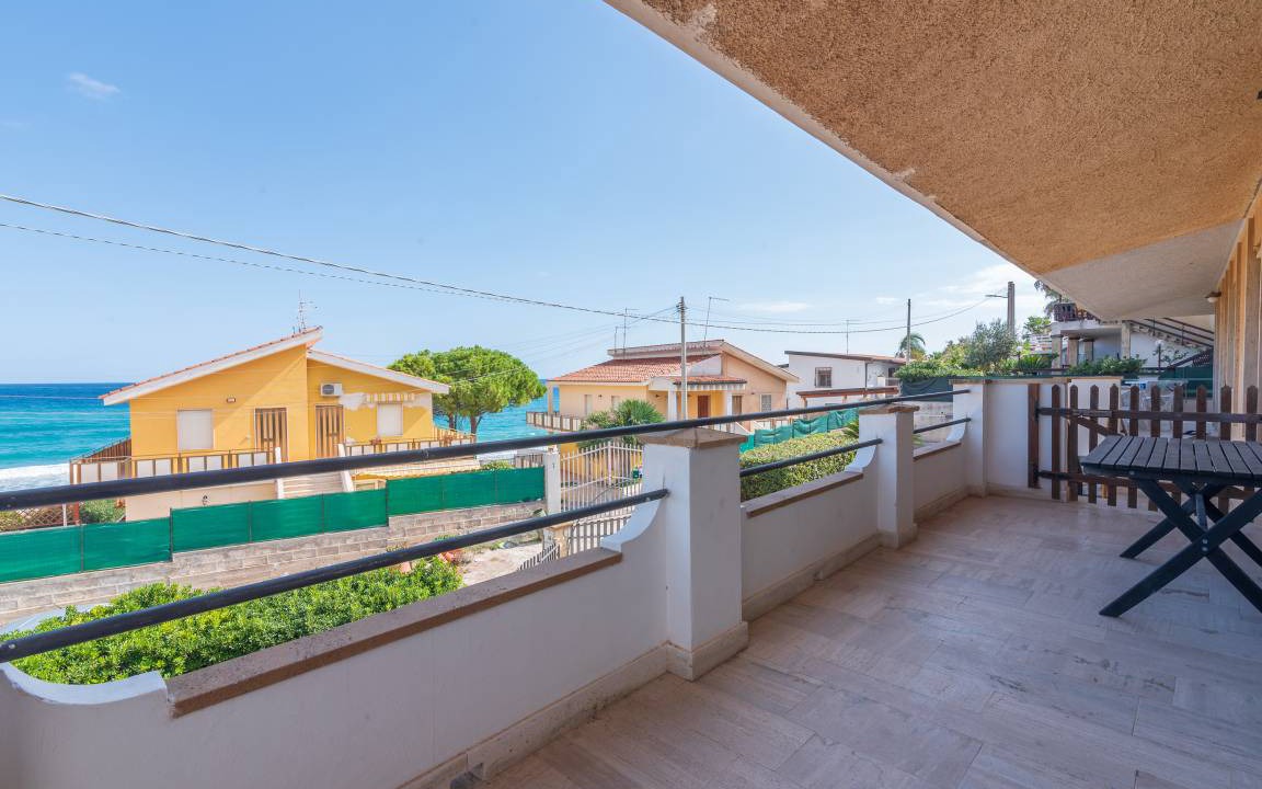 Gallina House | 100 m² House ∙ 2 bedrooms ∙ 6 guests