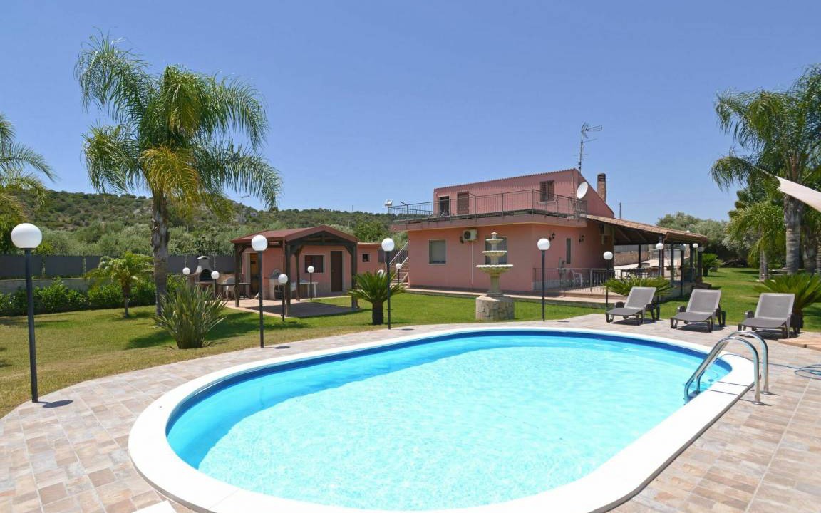 Syracuse House | 100 m² House ∙ 3 bedrooms ∙ 6 guests
