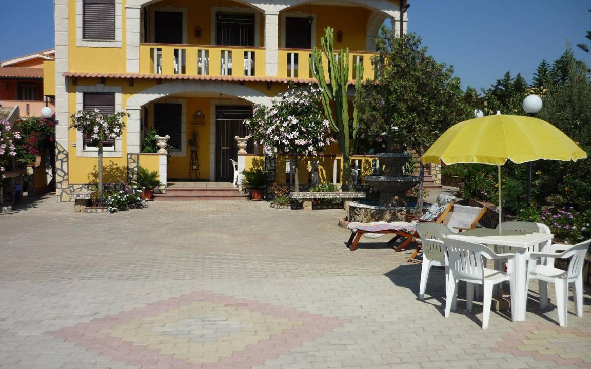 Licata House | 100 m² House ∙ 3 bedrooms ∙ 6 guests