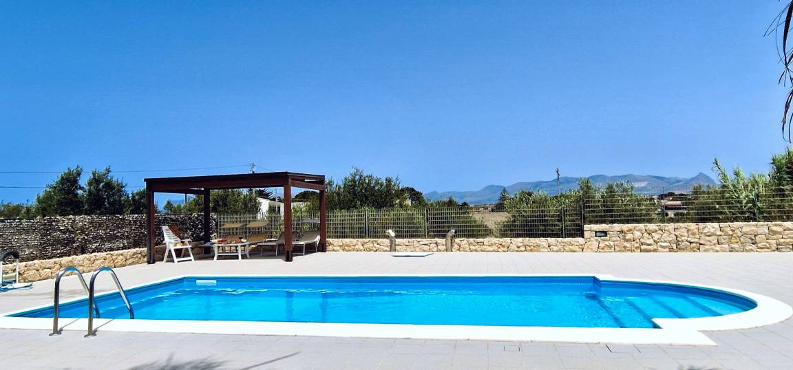 Alcamo Marina Villa | 100 m² Villa ∙ 5 bedrooms ∙ 11 guests