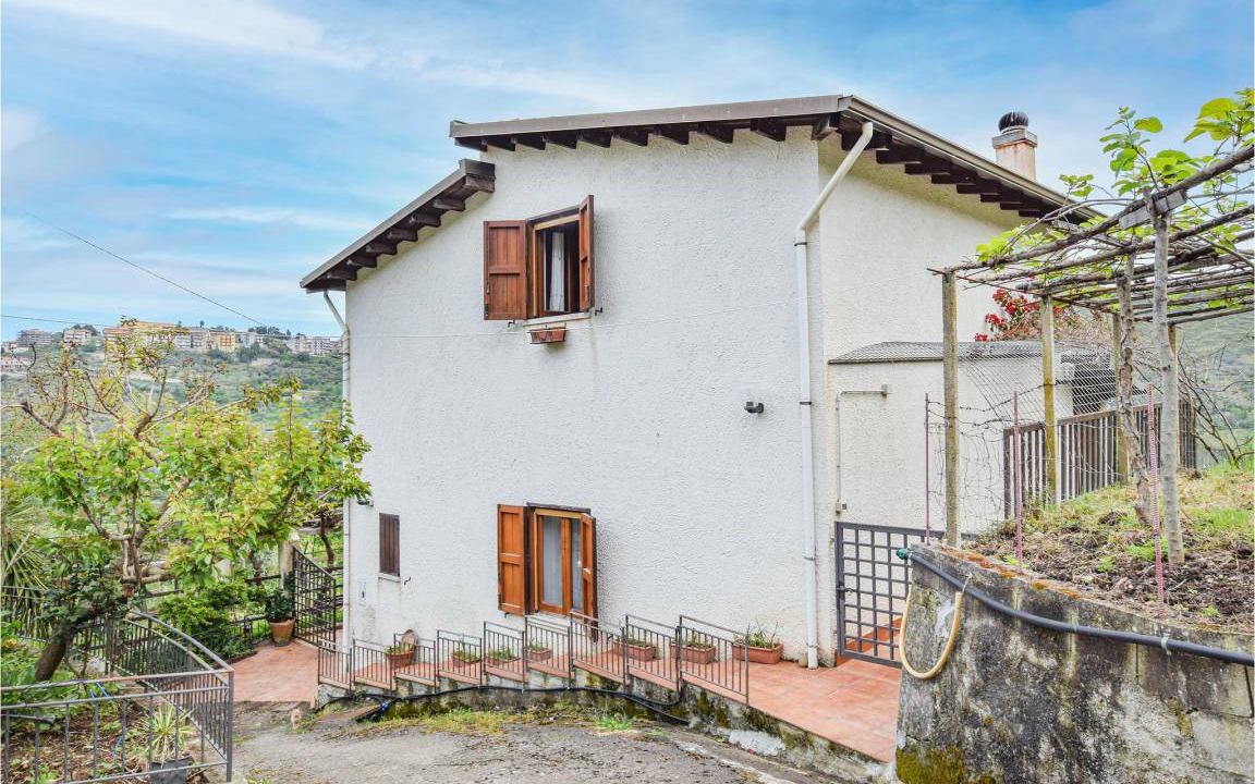 San Marco d'Alunzio House | 110 m² House ∙ 3 bedrooms ∙ 8 guests