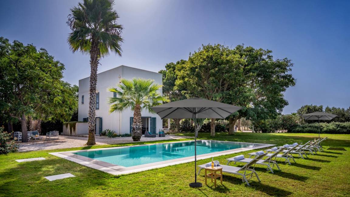 Campobello di Mazara Villa | 130 m² Villa ∙ 3 bedrooms ∙ 6 guests