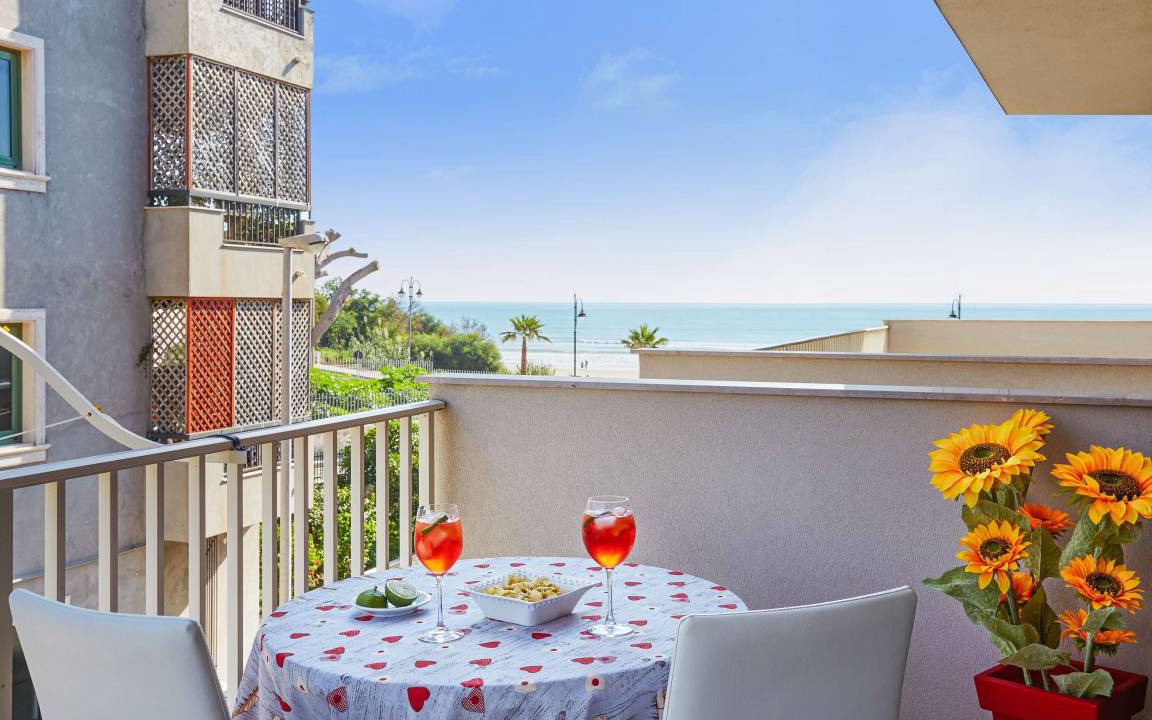 Pozzallo Apartment | 140 m² Apartment ∙ 3 bedrooms ∙ 8 guests