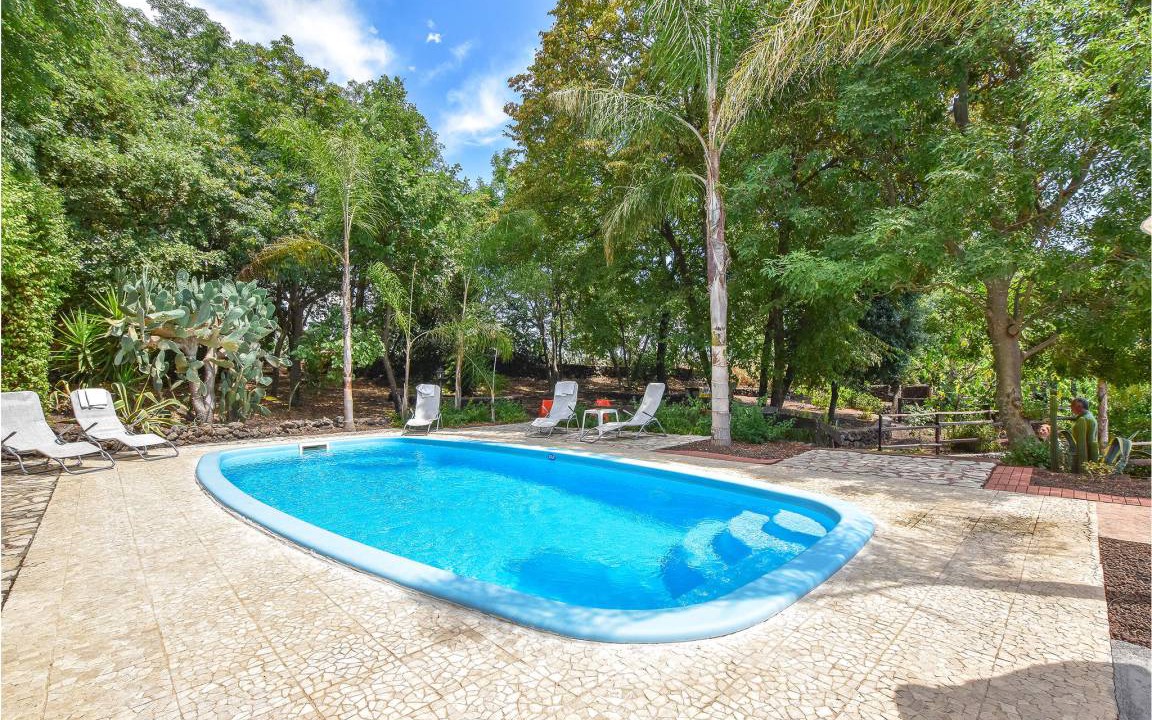 Santa Venerina House | 140 m² House ∙ 3 bedrooms ∙ 6 guests