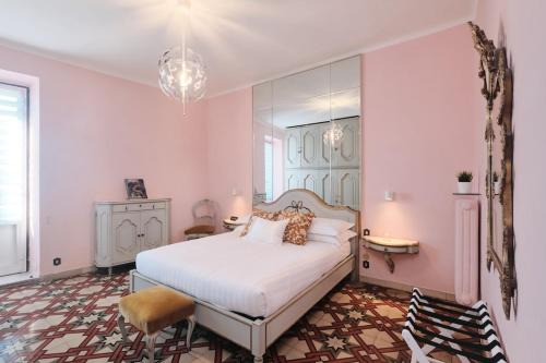 Quartiere XXIV Don Bosco Apartment | 15 Min to Spanish steps Rooftop Gem in the Heart of Rome