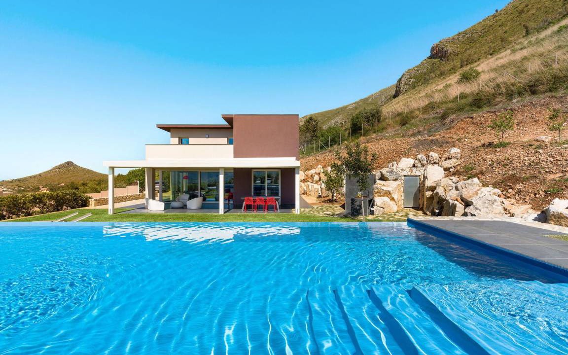 Castellammare del Golfo Villa | 150 m² Villa ∙ 4 bedrooms ∙ 8 guests