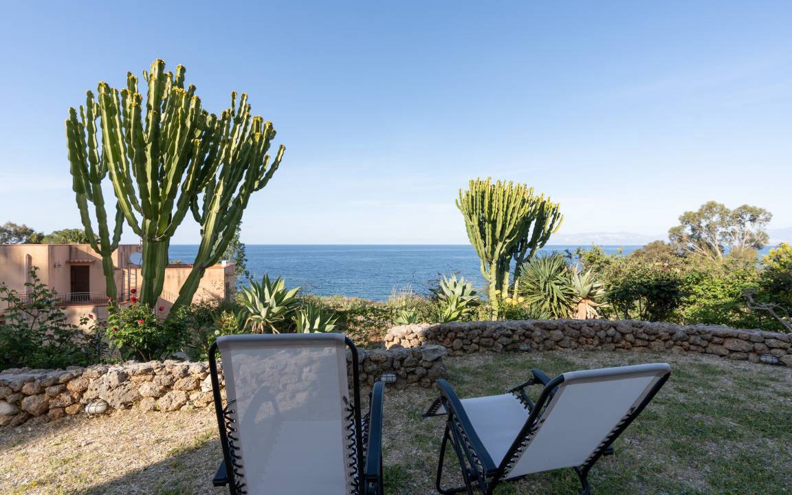 Scopello Villa | 150 m² Villa ∙ 3 bedrooms ∙ 6 guests
