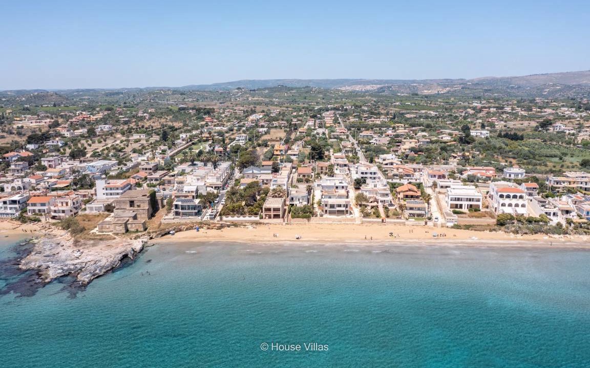 Noto Marina Villa | 150 m² Villa ∙ 3 bedrooms ∙ 6 guests