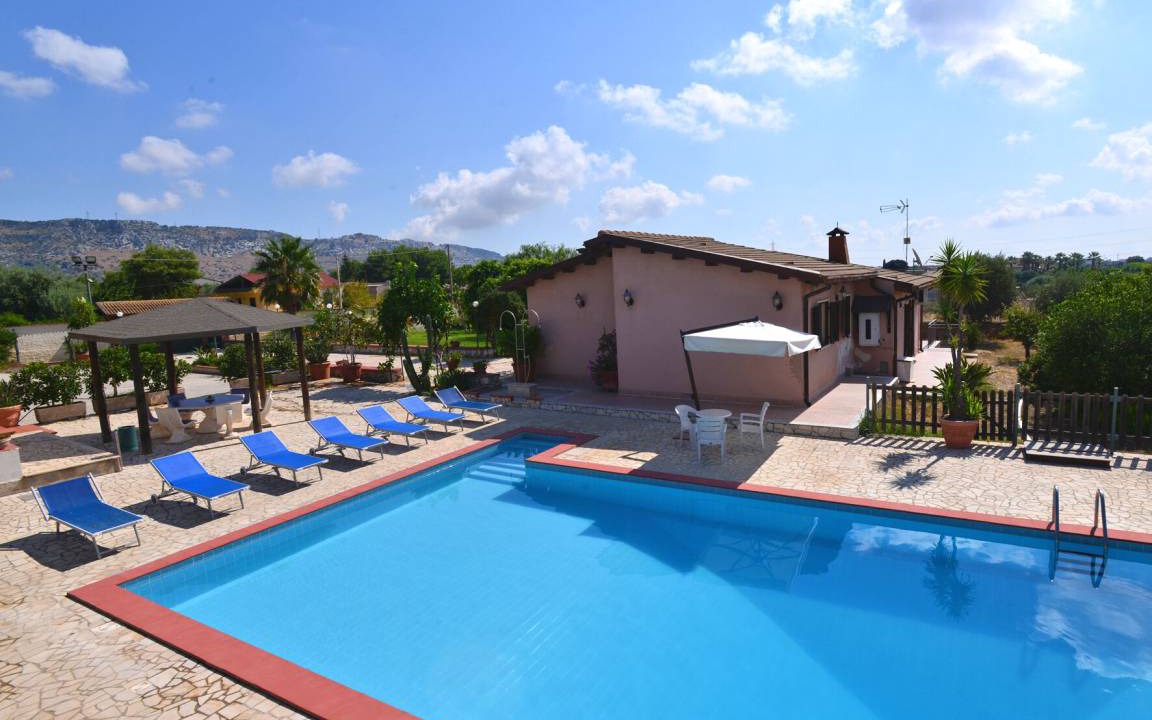 Solarino House | 160 m² House ∙ 3 bedrooms ∙ 6 guests