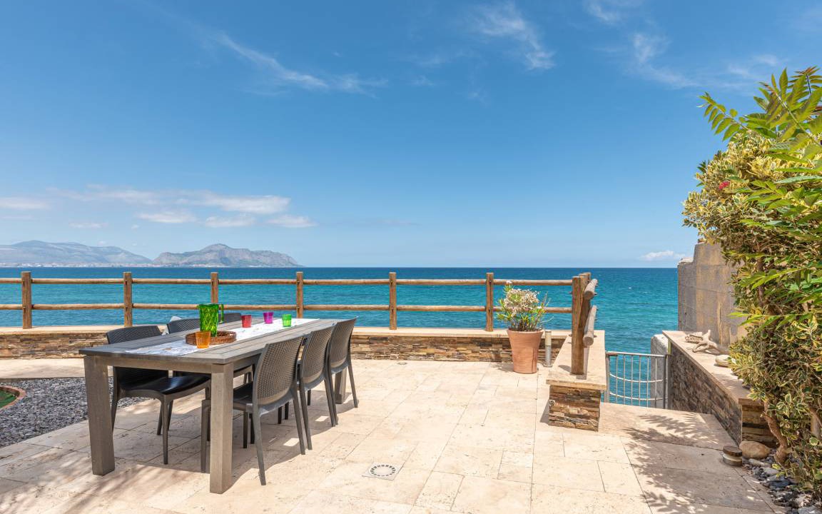 Ficarazzi House | 160 m² House ∙ 4 bedrooms ∙ 9 guests