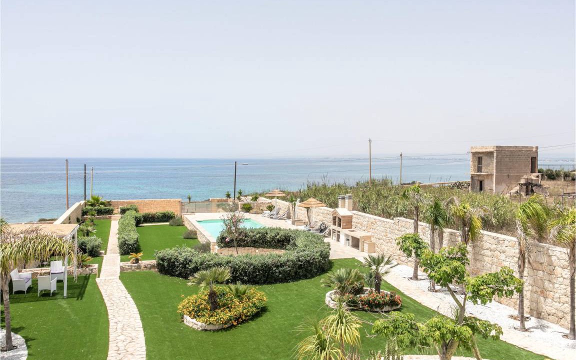 Portopalo di Capo Passero House | 180 m² House ∙ 4 bedrooms ∙ 8 guests