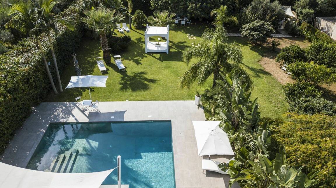 Terrasini Villa | 180 m² Villa ∙ 2 bedrooms ∙ 4 guests