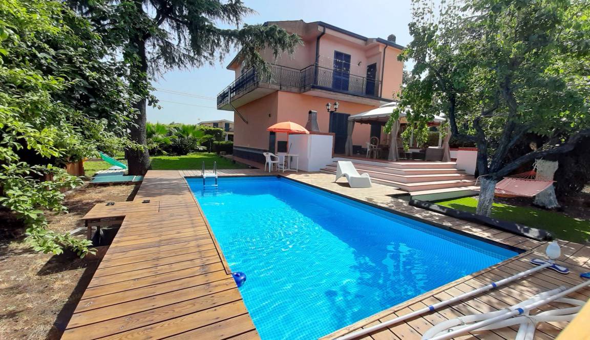 Blandano Villa | 180 m² Villa ∙ 3 bedrooms ∙ 6 guests