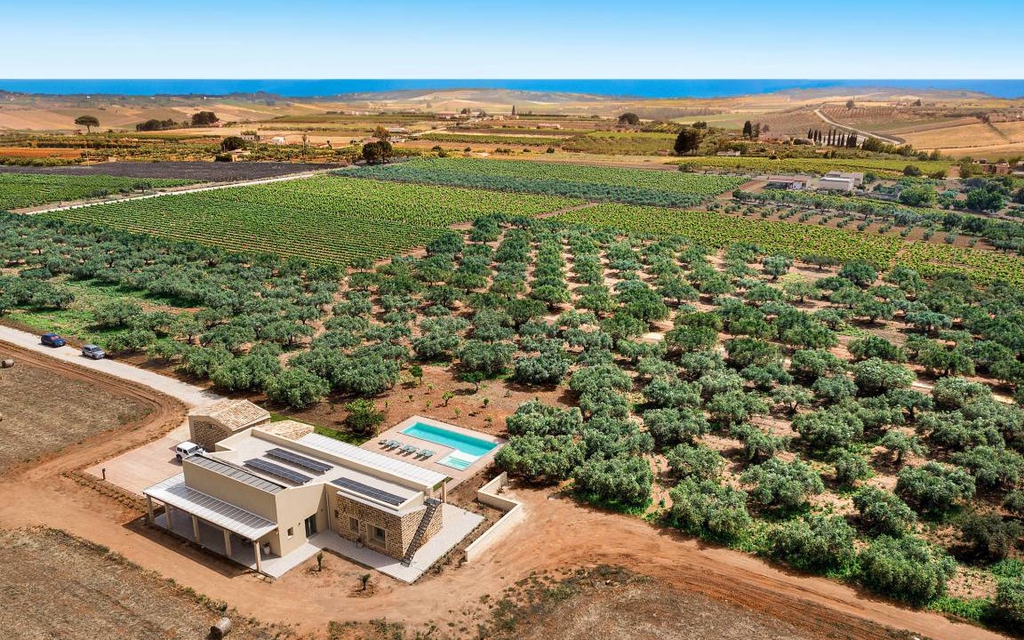 Menfi Villa | 180 m² Villa ∙ 4 bedrooms ∙ 9 guests