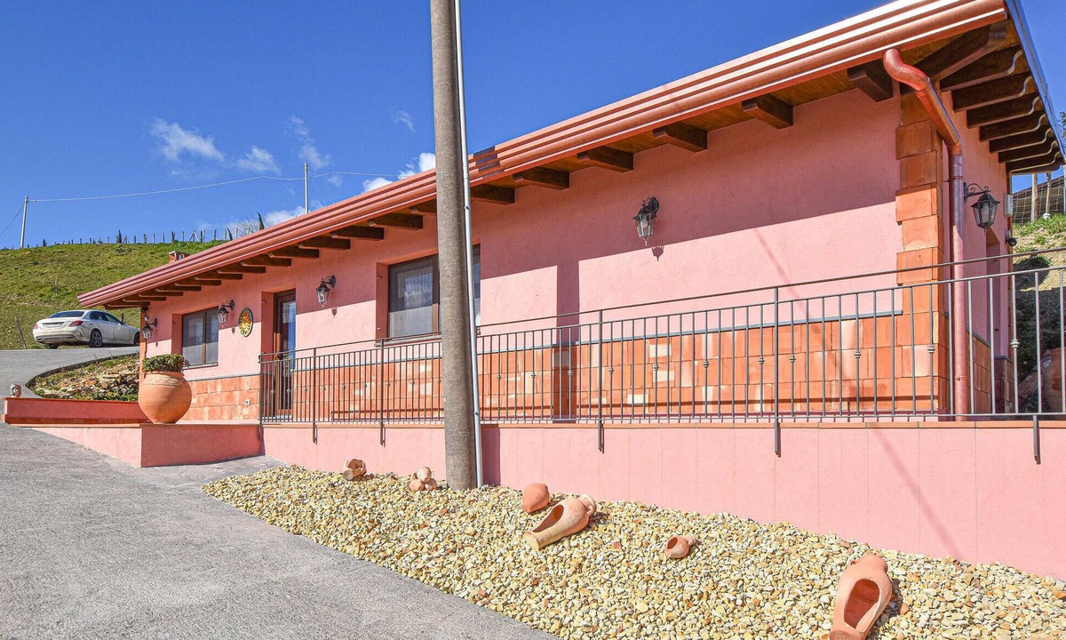 Troina House | 2 bedroom amazing home in Troina