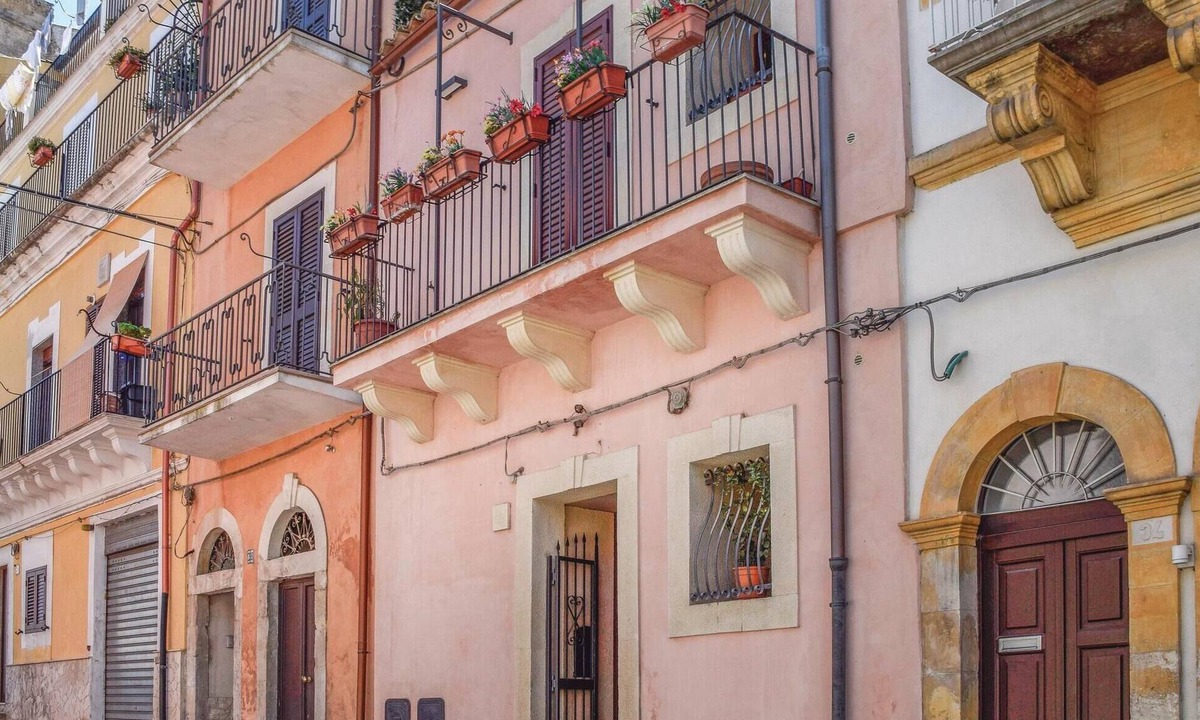 Ragusa House | 2 bedroom lovely home in Ragusa RG