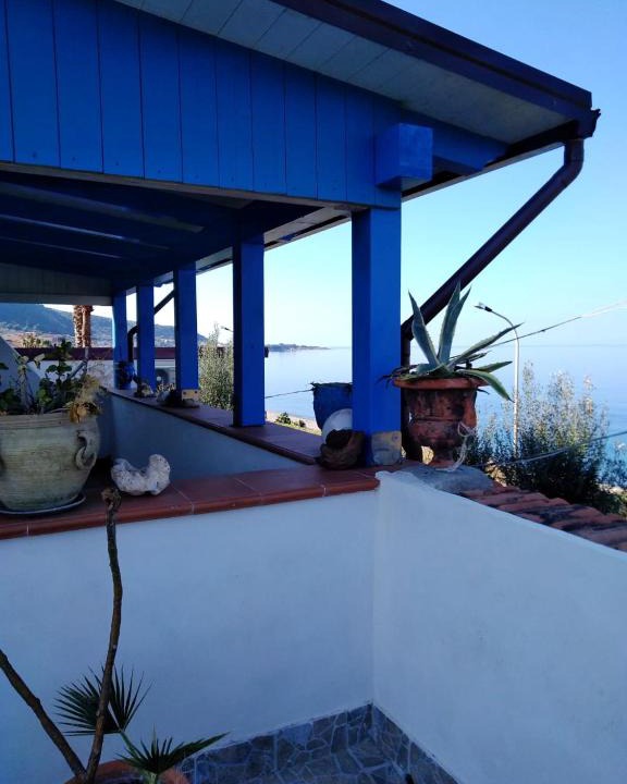 Marina di Caronia Apartment | 2 bedrooms appartement at Marina di Caronia 30 m away from the beach with sea view furnished balcony and wifi