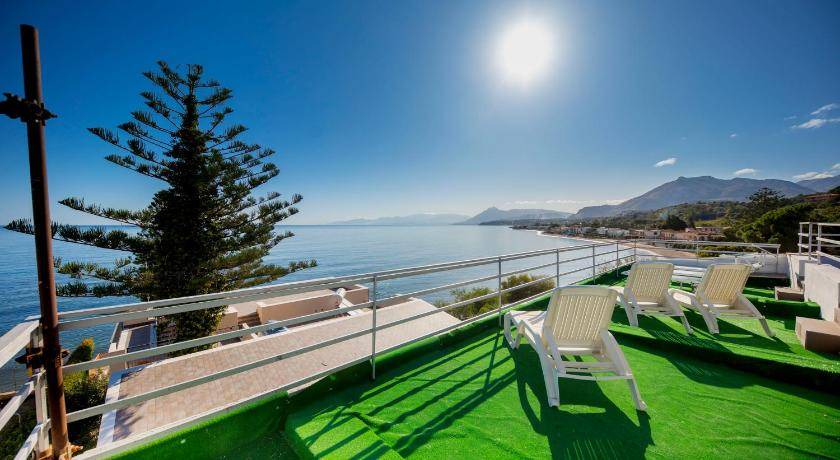 Casteldaccia Apartment | 200 m² Apartment ∙ 4 bedrooms ∙ 16 guests