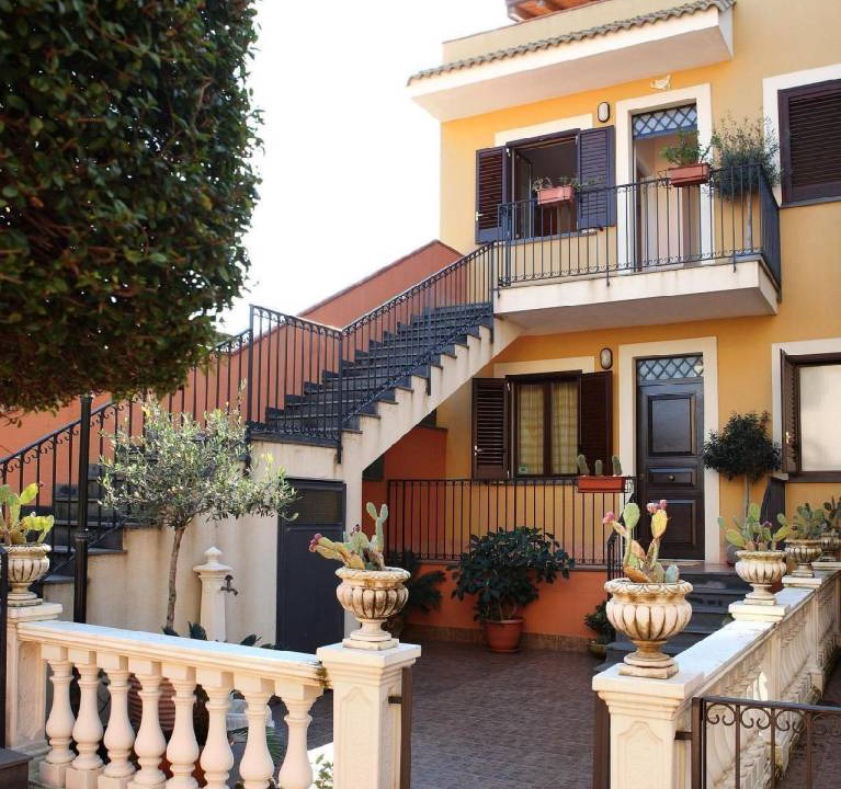 Stazzo Apartment | 200 m² Apartment ∙ 3 bedrooms ∙ 12 guests