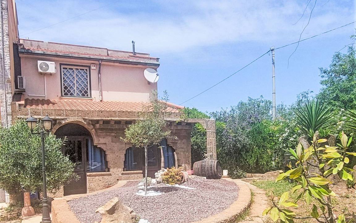 Misilmeri House | 200 m² House ∙ 1 bedroom ∙ 10 guests