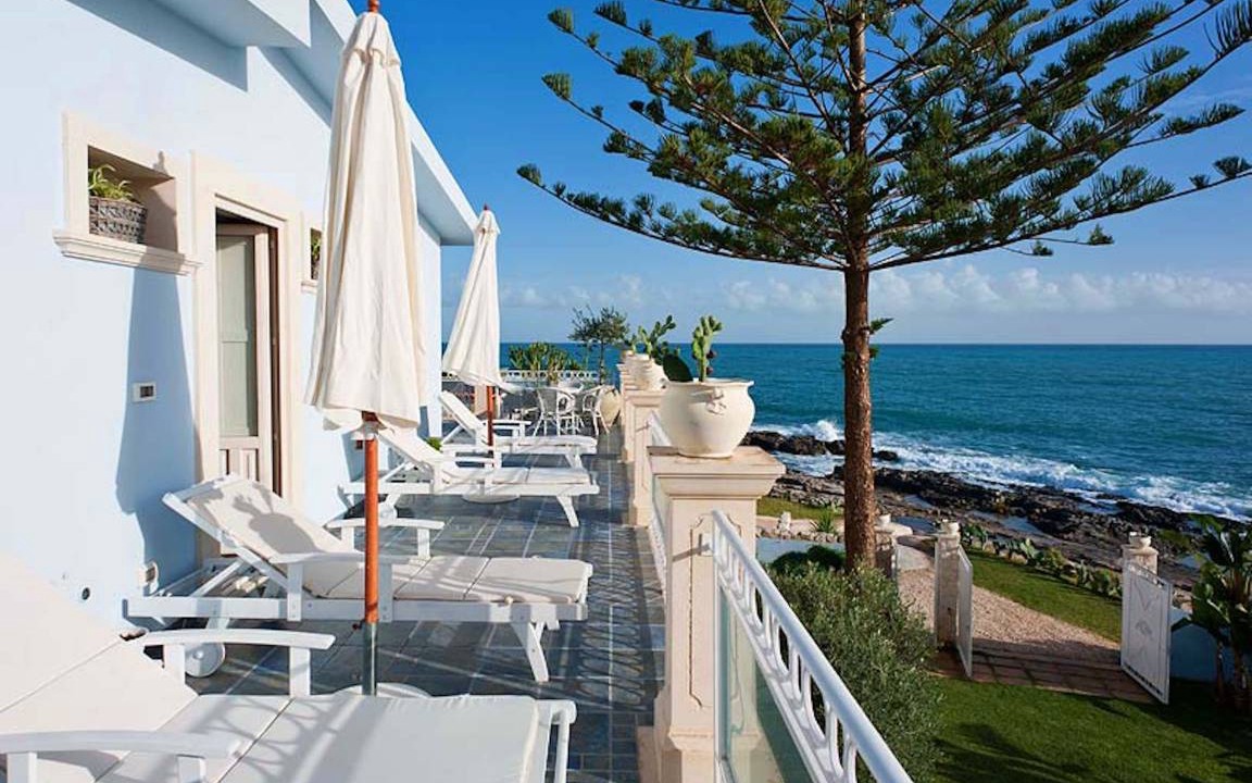 Fontane Bianche Villa | 200 m² Villa ∙ 7 bedrooms ∙ 13 guests