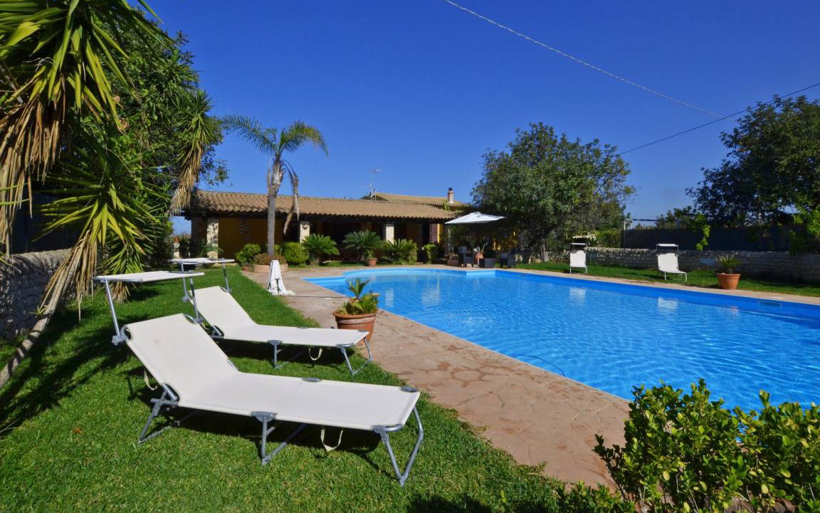 Scicli Villa | 200 m² Villa ∙ 3 bedrooms ∙ 8 guests