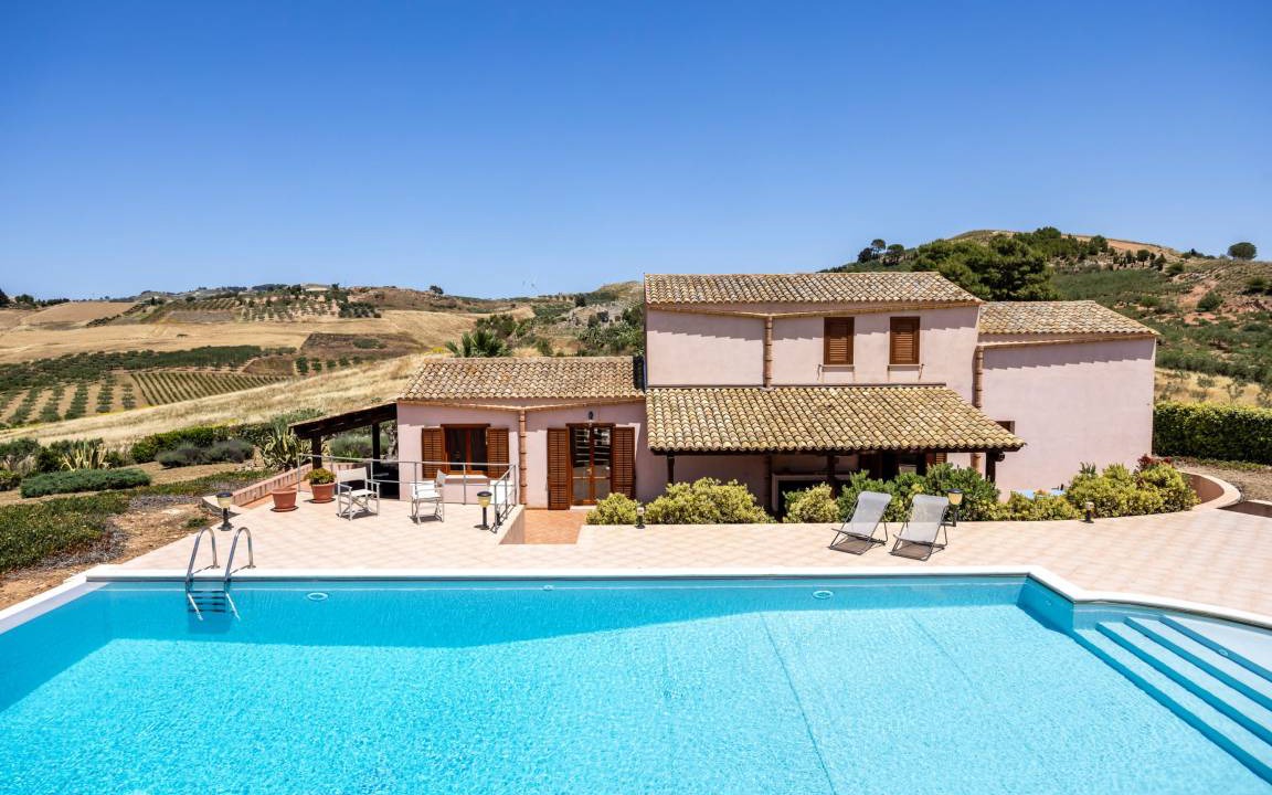 Mockarta Villa | 200 m² Villa ∙ 4 bedrooms ∙ 8 guests