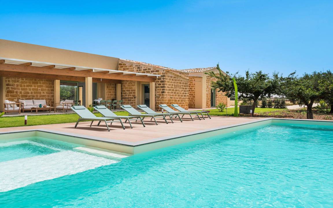 Menfi Villa | 200 m² Villa ∙ 4 bedrooms ∙ 8 guests