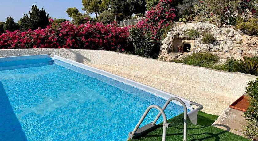 Isola Villa | 205 m² Villa ∙ 4 bedrooms ∙ 8 guests