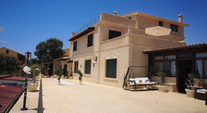 Fiumenaro Bed & Breakfast | 22 m² Bed and breakfast ∙ 3 guests