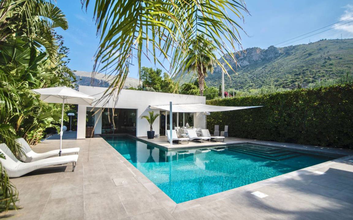 Terrasini Villa | 220 m² Villa ∙ 1 bedroom ∙ 4 guests