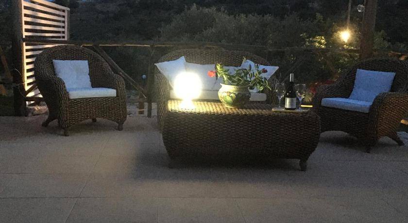 Porto Empedocle House | 24 m² Farmhouse ∙ 3 guests
