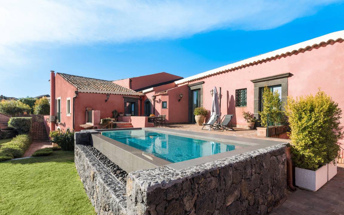 Viagrande House | 240 m² House ∙ 4 bedrooms ∙ 8 guests