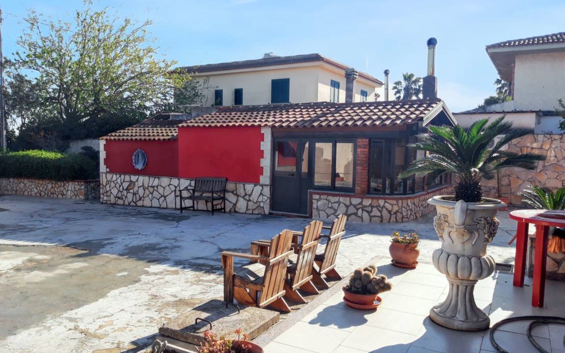 Granelli House | 240 m² House ∙ 6 bedrooms ∙ 9 guests