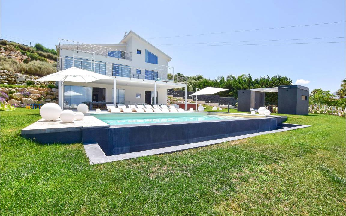 Partinico House | 250 m² House ∙ 7 bedrooms ∙ 16 guests