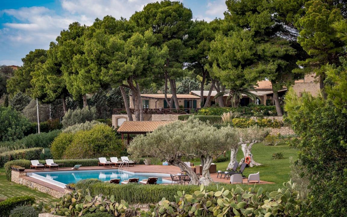 Licata Villa | 250 m² Villa ∙ 5 bedrooms ∙ 12 guests