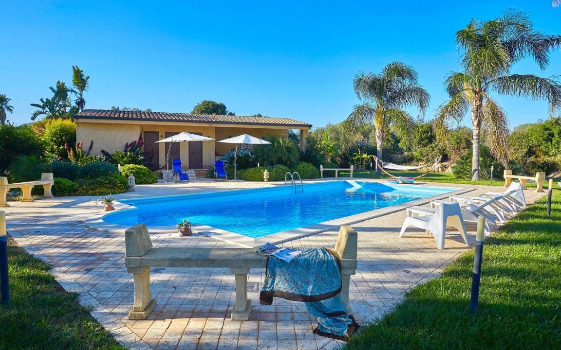 Castelvetrano Villa | 250 m² Villa ∙ 4 bedrooms ∙ 8 guests