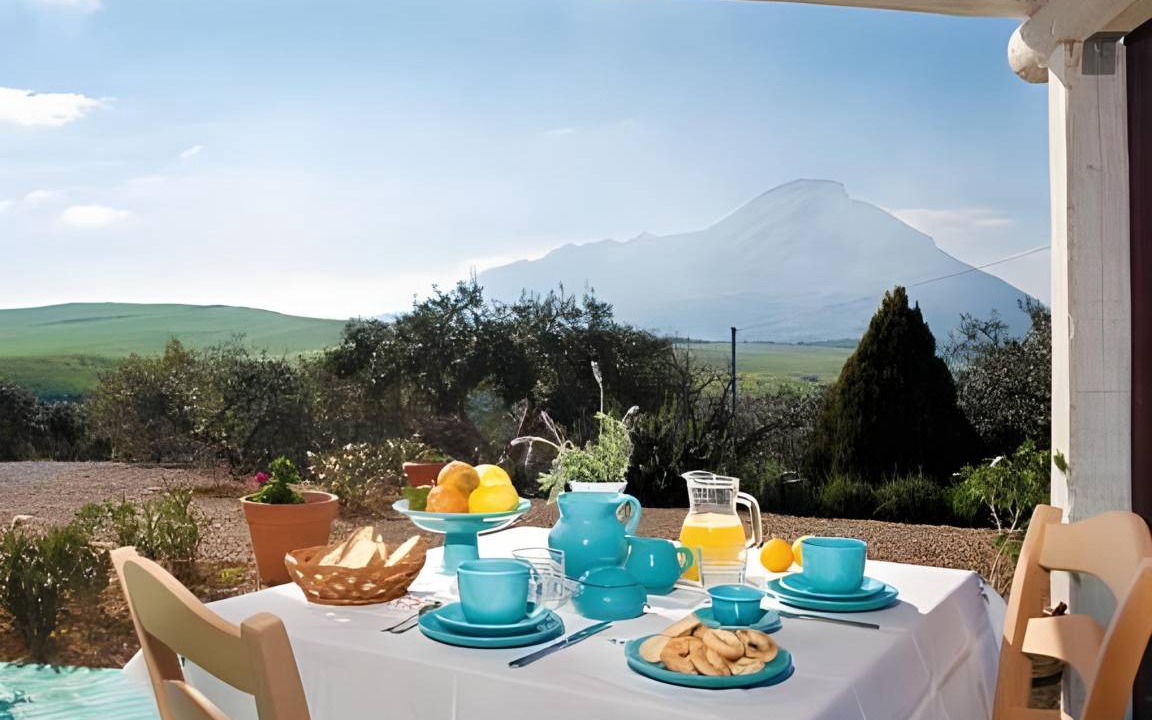 Termini Imerese House | 26 m² Farmhouse ∙ 5 bedrooms ∙ 10 guests