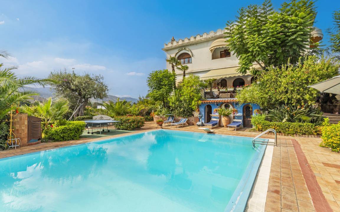 Trappitello Villa | 270 m² Villa ∙ 7 bedrooms ∙ 14 guests