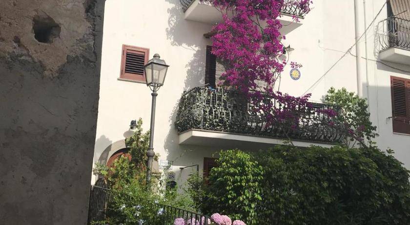 Lipari Historic Centre Apartment | 28 m² Apartment ∙ 4 guests