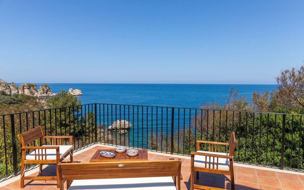 Scopello Villa | 280 m² Villa ∙ 4 bedrooms ∙ 8 guests