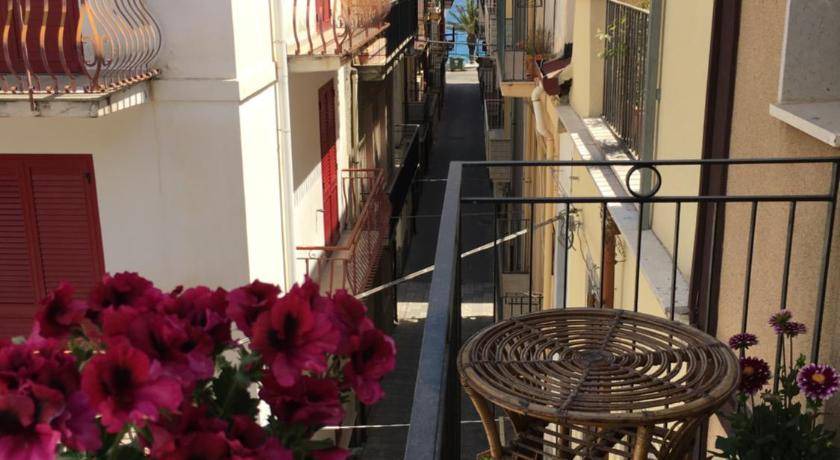 Mazzeo Apartment | 30 m² Apartment ∙ 2 guests