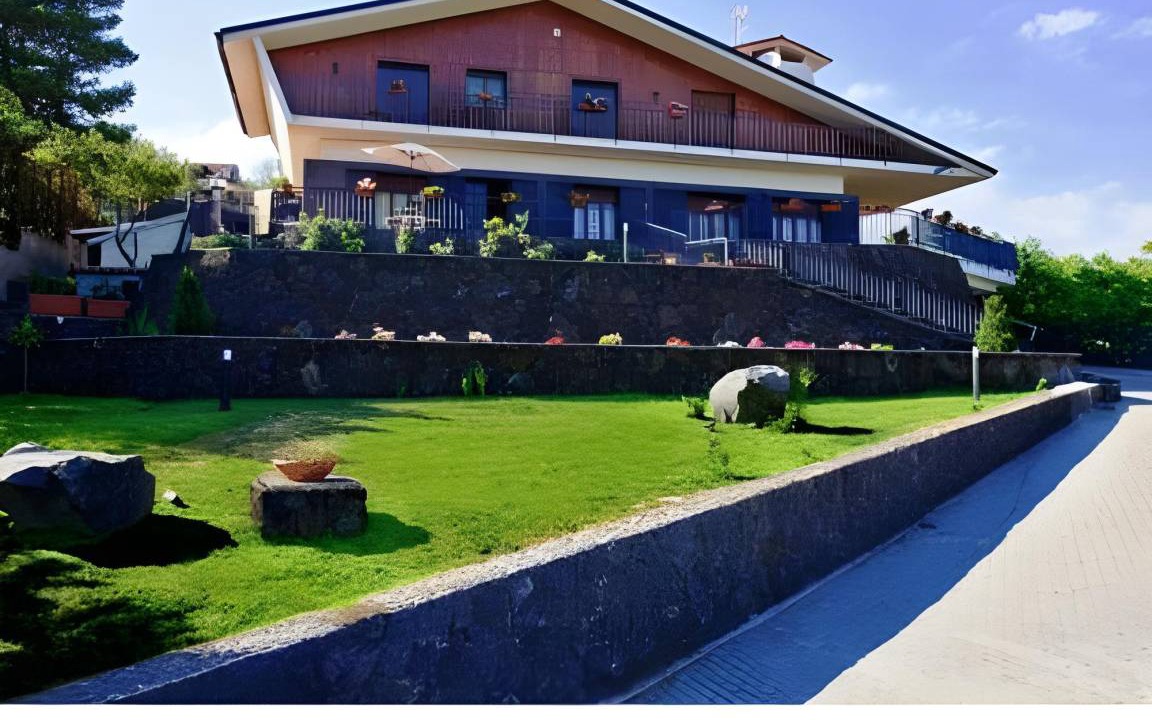 Nicolosi Bed & Breakfast | 30 m² Bed and breakfast ∙ 4 guests