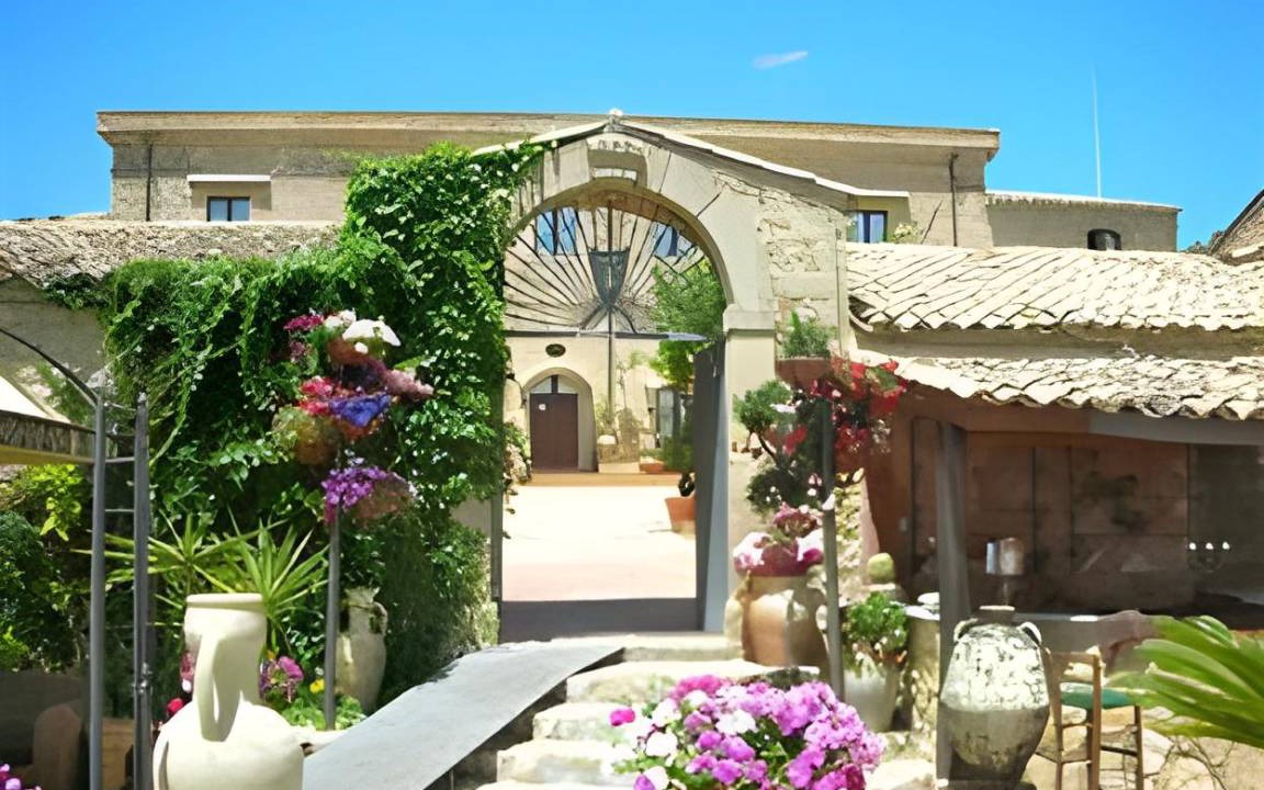 Caltagirone House | 30 m² Farmhouse ∙ 127 guests