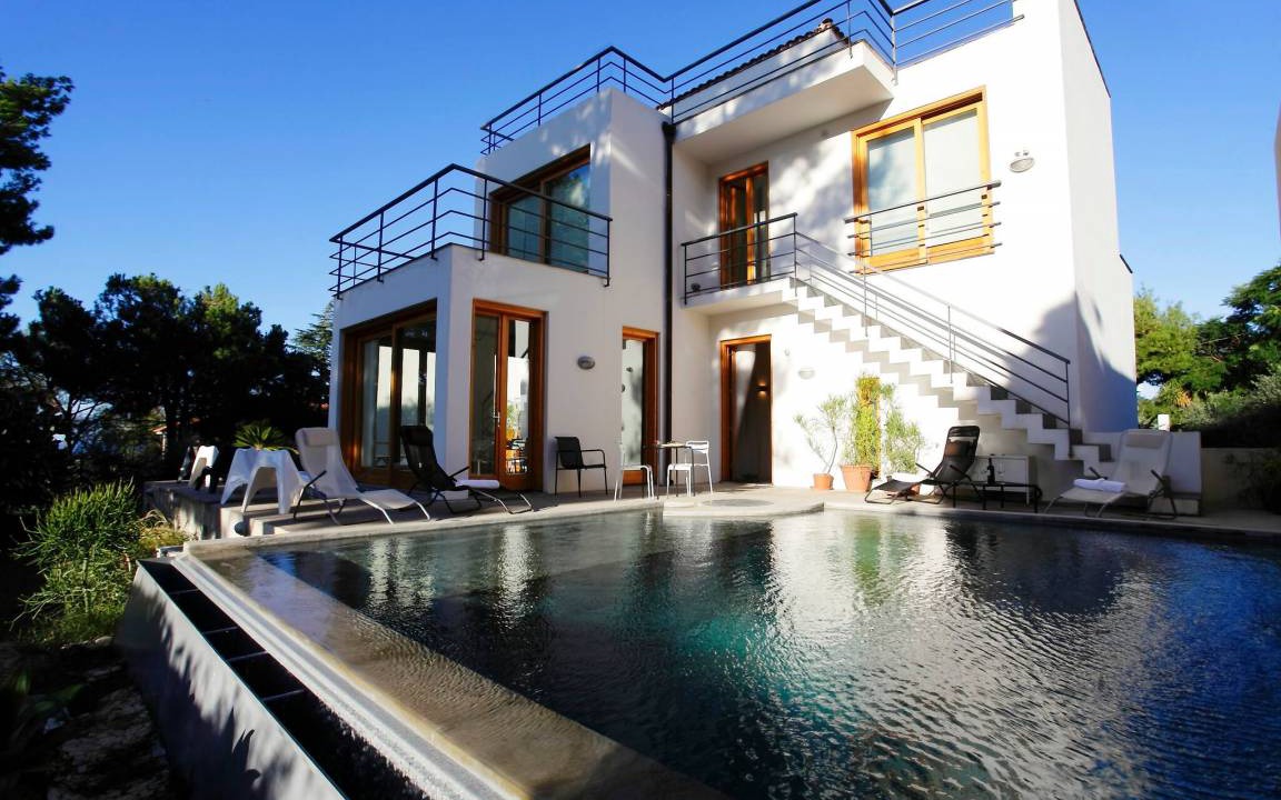 Torre Colonna-sperone Villa | 300 m² Villa ∙ 4 bedrooms ∙ 12 guests