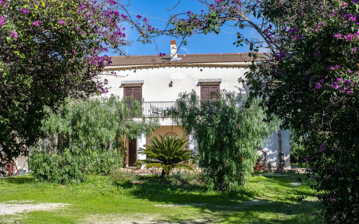 Sciacca House | 300 m² House ∙ 4 bedrooms ∙ 9 guests