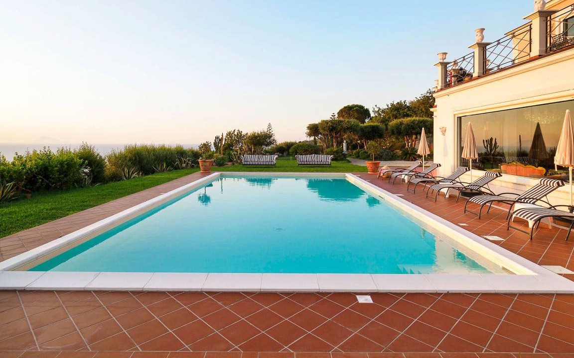 Capo d'Orlando Villa | 300 m² Villa ∙ 5 bedrooms ∙ 10 guests