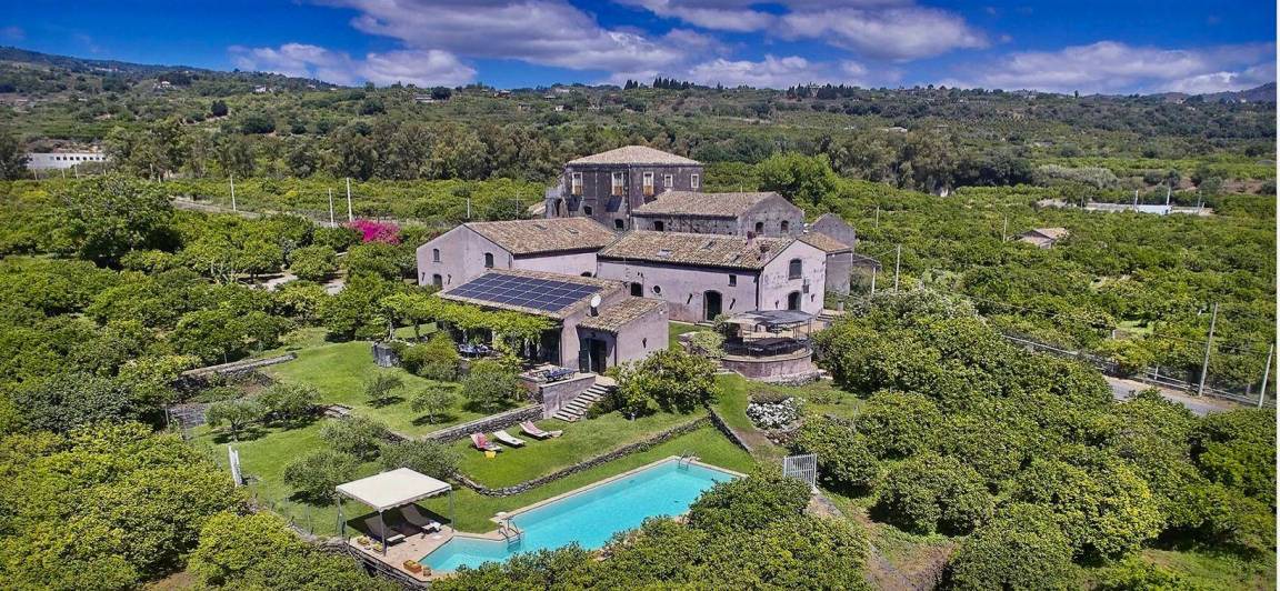 Fiumefreddo di Sicilia House | 350 m² House ∙ 10 bedrooms ∙ 18 guests