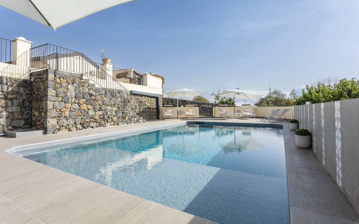 Aci Sant'Antonio Villa | 350 m² Villa ∙ 3 bedrooms ∙ 12 guests