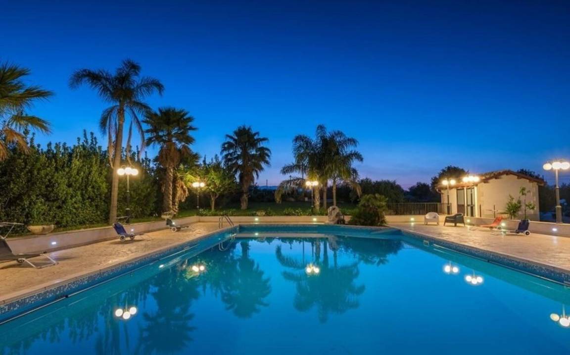 Casa Papa Villa | 350 m² Villa ∙ 7 bedrooms ∙ 13 guests